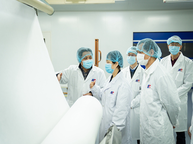 領(lǐng)導參觀.jpg